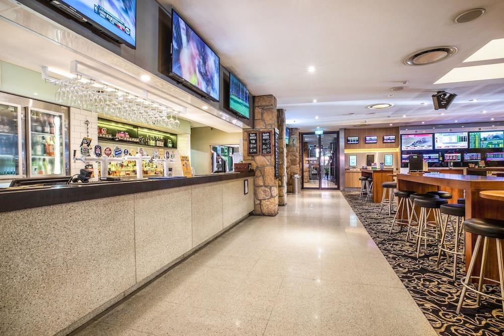 Nightcap At The Ranch Hotel Macquarie Park Exterior foto