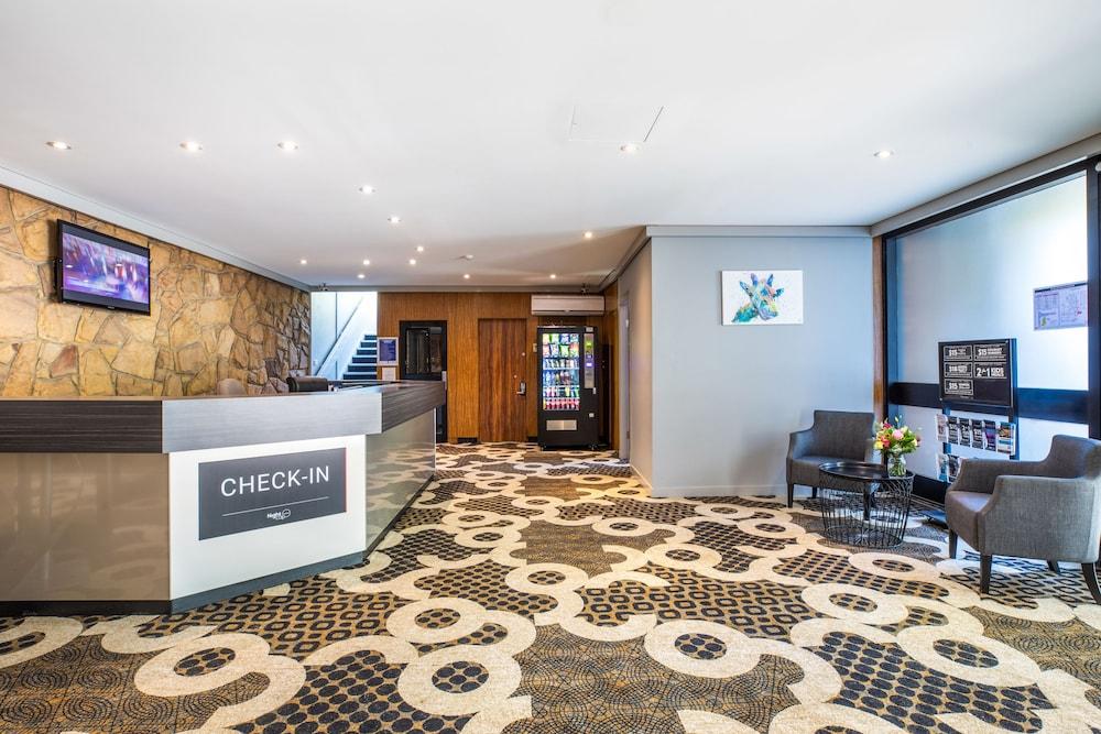 Nightcap At The Ranch Hotel Macquarie Park Exterior foto