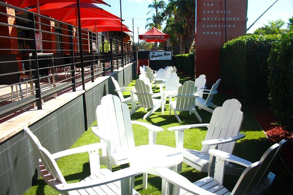 Nightcap At The Ranch Hotel Macquarie Park Exterior foto