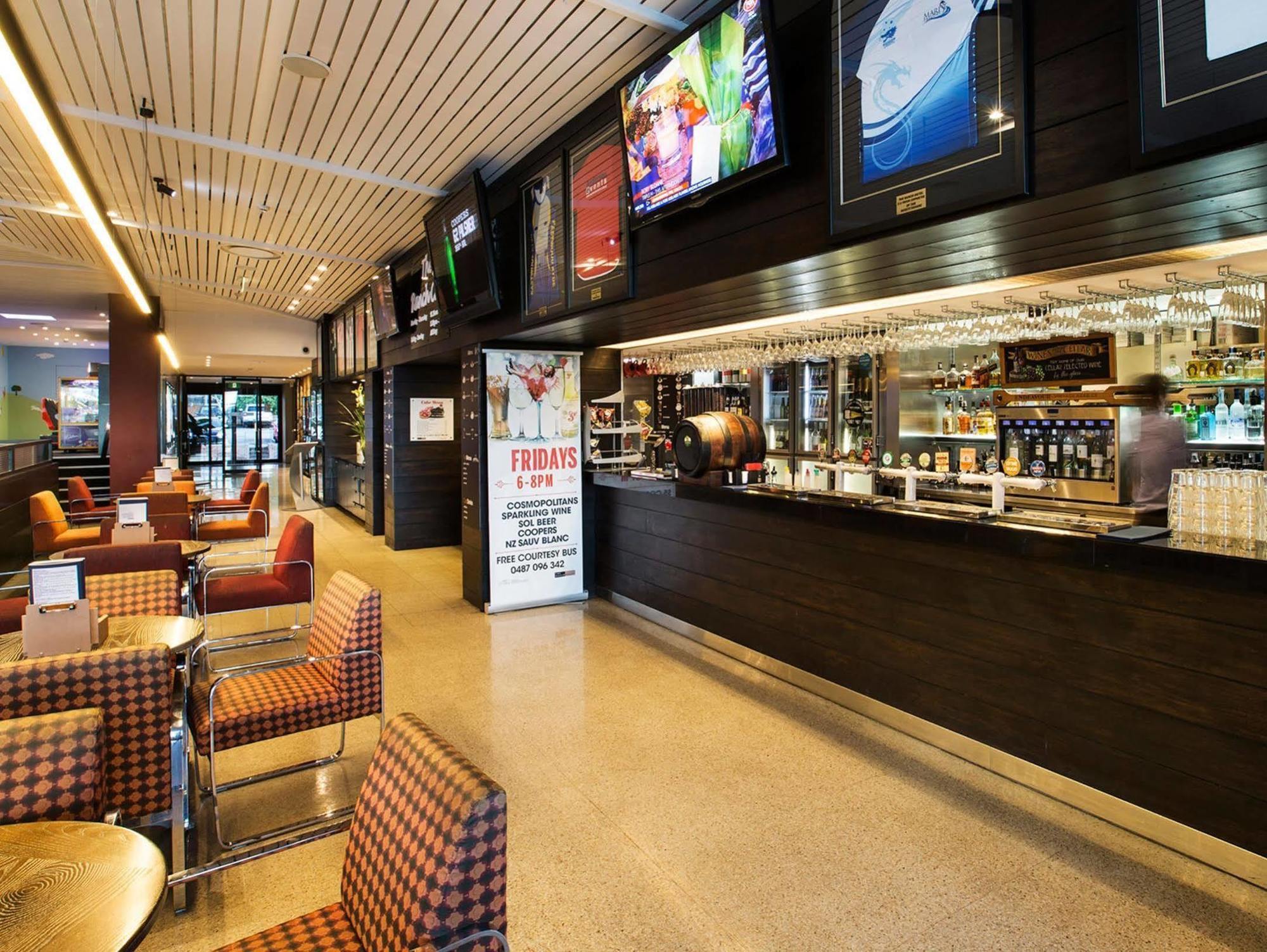 Nightcap At The Ranch Hotel Macquarie Park Exterior foto